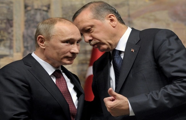 Putin ve Erdoğan telefonda aşı ve turizmi görüştü