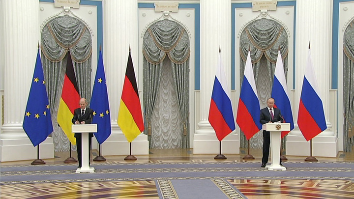 Putin ve Scholz Kremlin'de 3 saatten fazla Ukrayna krizini görüştü