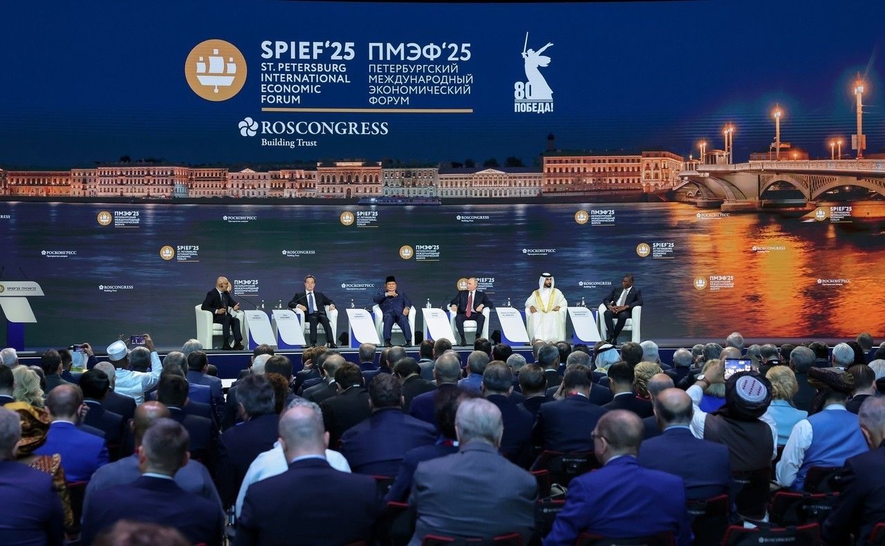 Putin'den 'Kirli Bomba' Uyarısı: "Kiev Rejiminin Son Hatası Olur"