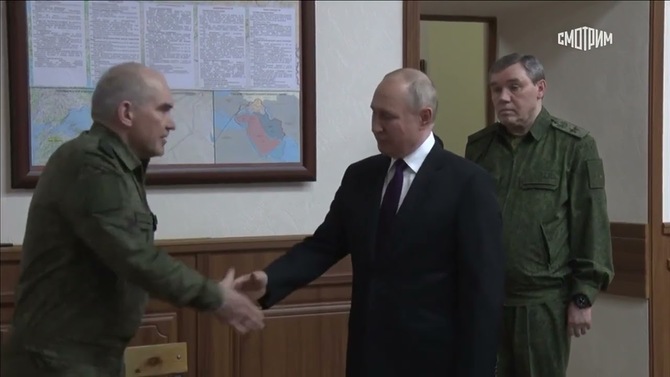 Putin’den sembolik karargah ziyareti; operasyon hakkında bilgi aldı