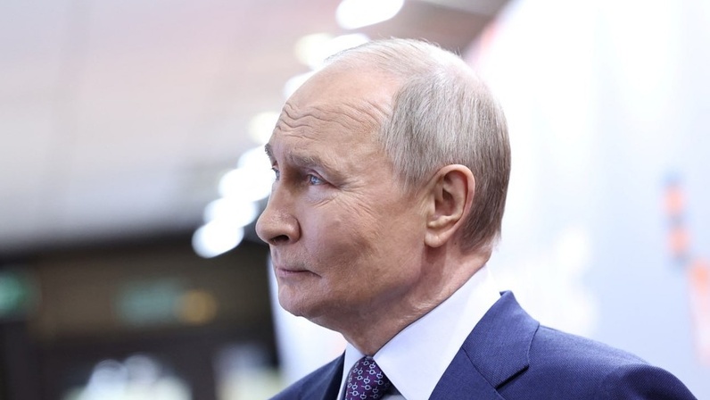 Putin'den Tokat İtirafı: Birine Tokat Atma İsteği Duyuyorum Ama Kendimi Tutuyorum