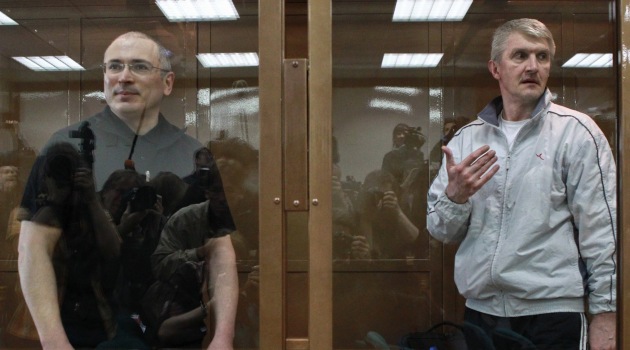 Hodorkovski’nin hapis süresi indirildi, ortağı Lebedev de serbest