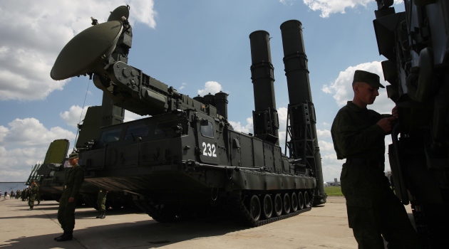 Rusya, İran’ın S-300’lerini imha etti