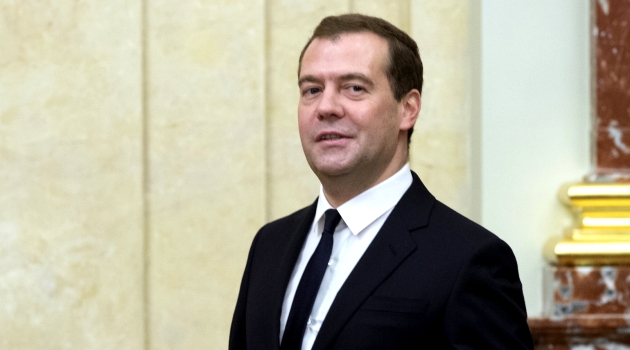 Medvedev, Davutoğlu’na kutlama telgrafı gönderdi