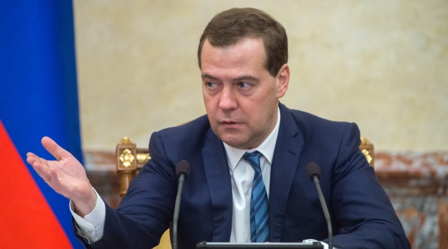 Medvedev: SWIFT’ten çıkarılırsa, Rusya’nın cevabı sınırsız olur