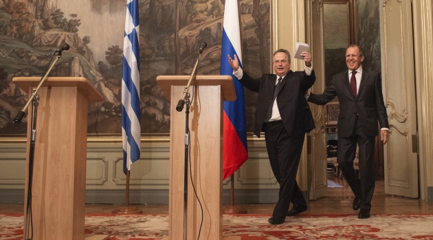 Lavrov: Atina isterse, ekonomik yardımda bulunabiliriz