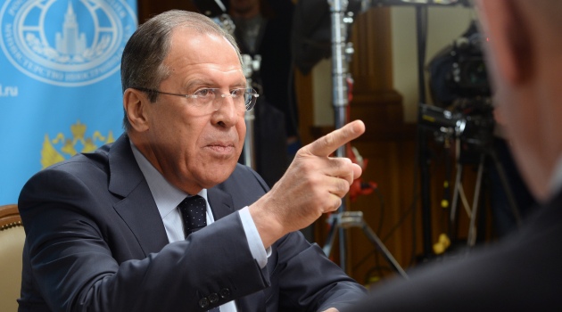 Lavrov: İran’a saldırmak isteyen iki kez düşünecek