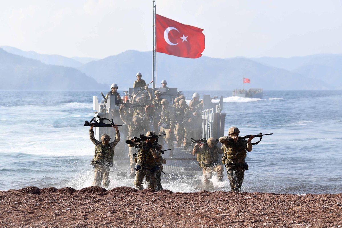 Rus Askeri Uzman: Türkiye ile Yunanistan askeri çatışmanın eşiğinde