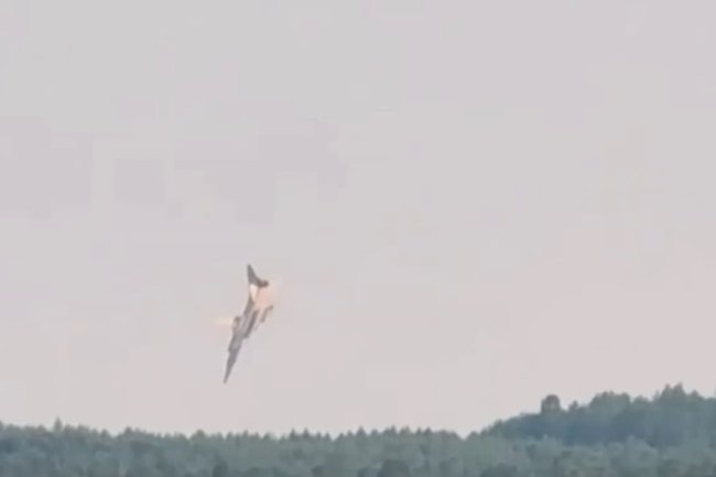 Rus Bombardıman Uçağı  Tu-22M3 İrkutsk'ta Düştü