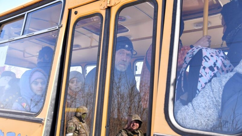 Rus ordusu tahkimat kurmak için Herson'dan sivillerin tahliyesine başladı