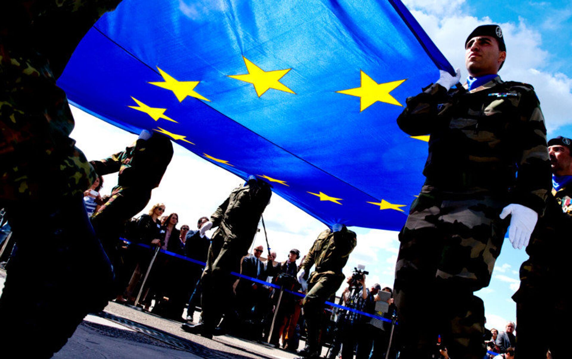 Rusya korkusu: Avrupa, zorunlu askerliğe geri dönüyor