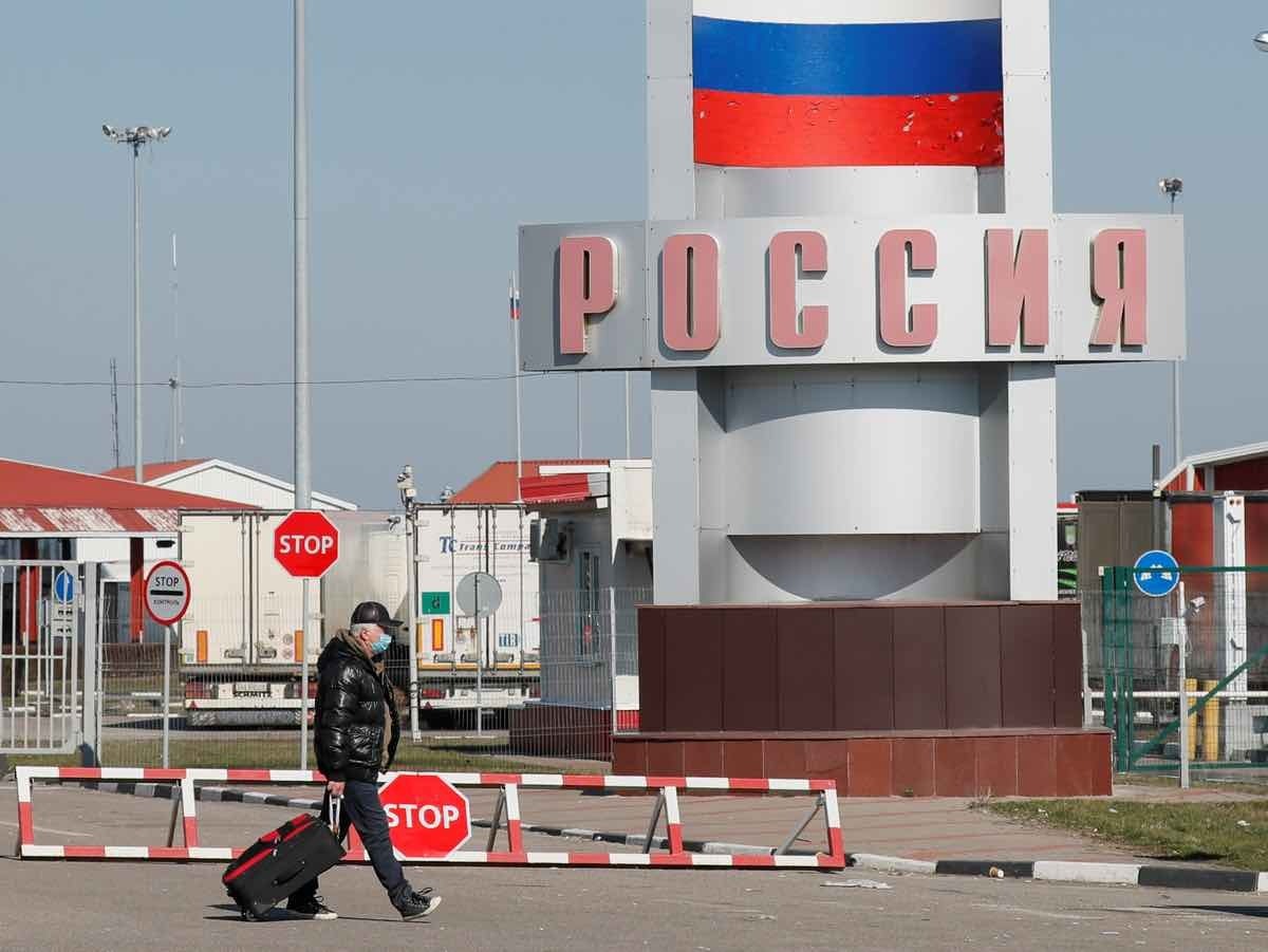 Rusya, Ukrayna, Belarus ve Donbass vatandaşları için giriş kısıtlamalarını kaldırdı