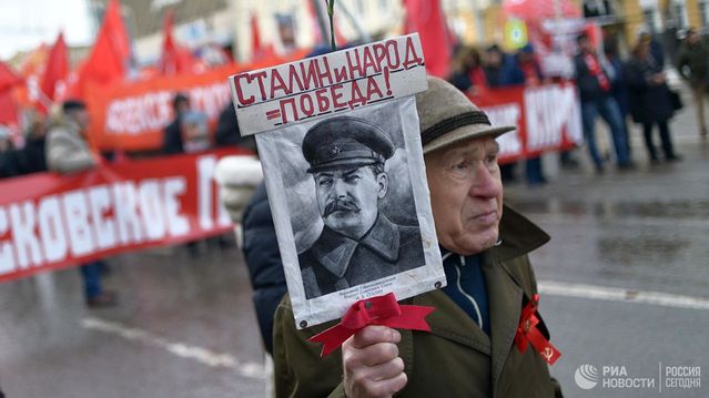 Rusya'da Stalin'e olumlu yaklaşanların oranı rekor seviyeye ulaştı