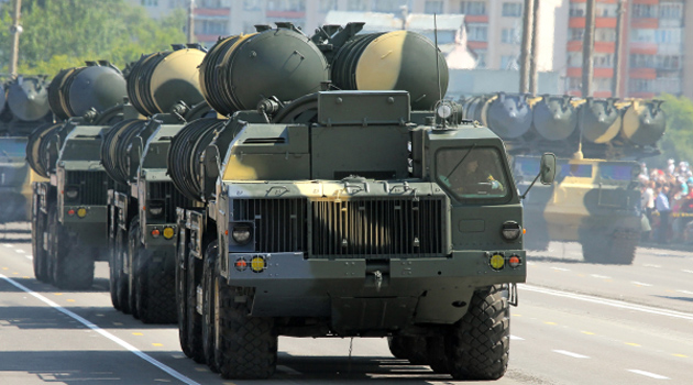 İran, Rusya’dan S-300 füzelerini bu yıl içinde almaya başlayacak