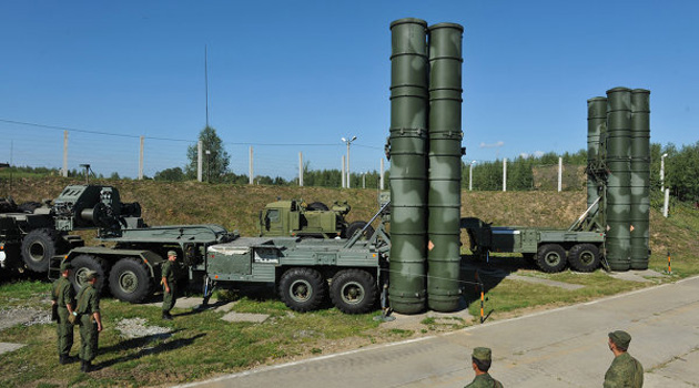 Rusya’nın S-400 füze savunma sistemleri görücüye çıkıyor