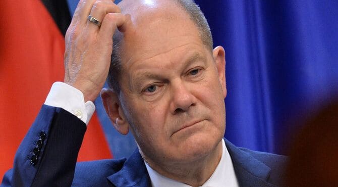 Scholz, Ukrayna'da Barış Görüşmelerinin Yürütüldüğünü Açıkladı