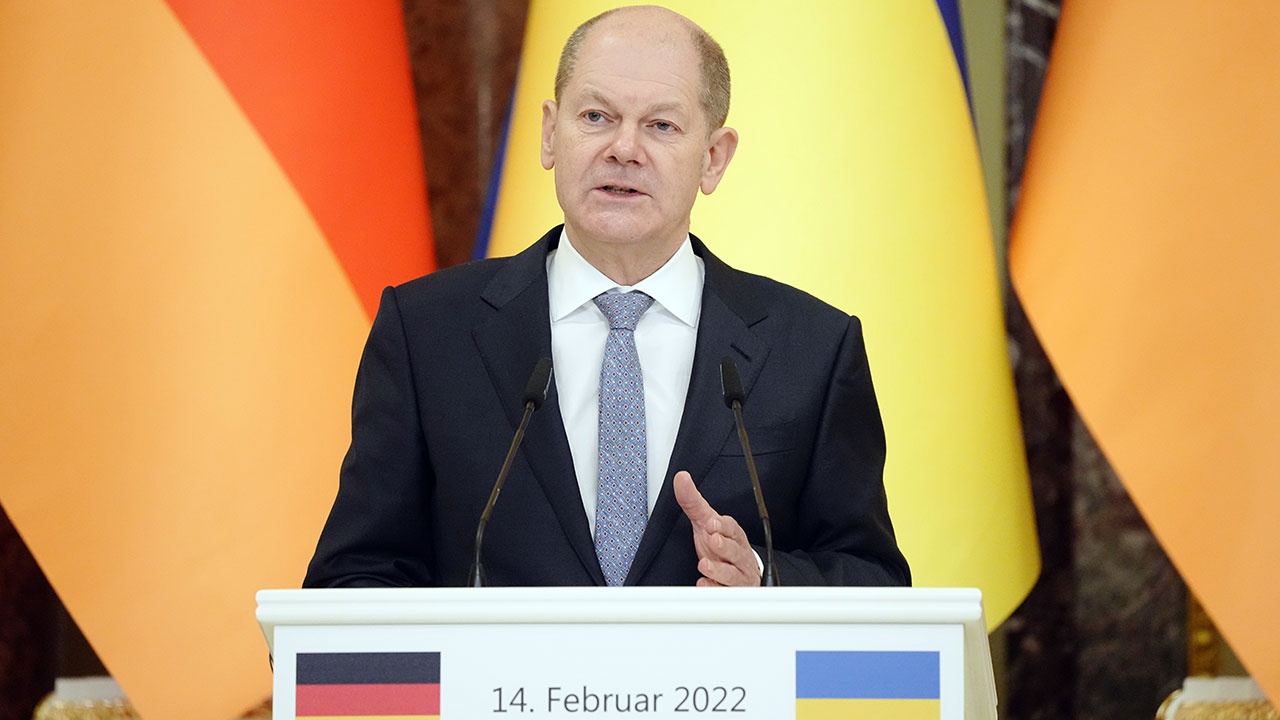 Scholz: Ukrayna'nın NATO üyeliği konusu gündemde değil