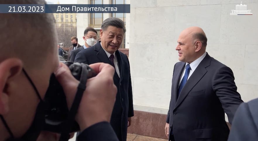 Şi’den Putin ve Mişustin'e Çin daveti