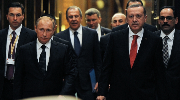 Uzmanlara göre Türkiye ve ABD'nin PYD tartışması, Rusya’nın sahaya inmesinin bir sonucu