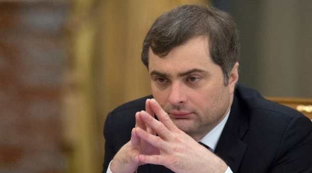 Putin fırçaladı, Medvedev’in yardımcısı Surkov istifa etti