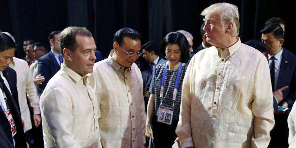 Trump'tan Medvedev'e Sert Uyarı: "Sözlerine Dikkat Et"