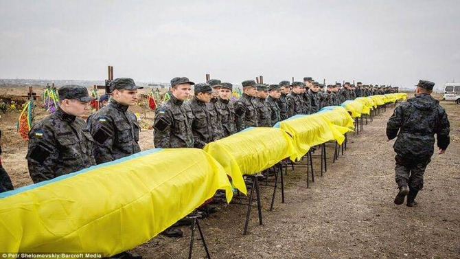 Ukrayna, sıkıyönetim ve seferberliği uzatıyor