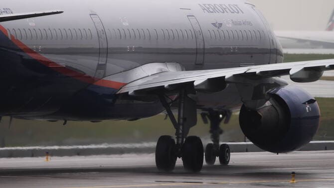 Yaptırımlar havacılık sektörünü vurdu; Aeroflot, İran’a bakıma uçak yolladı