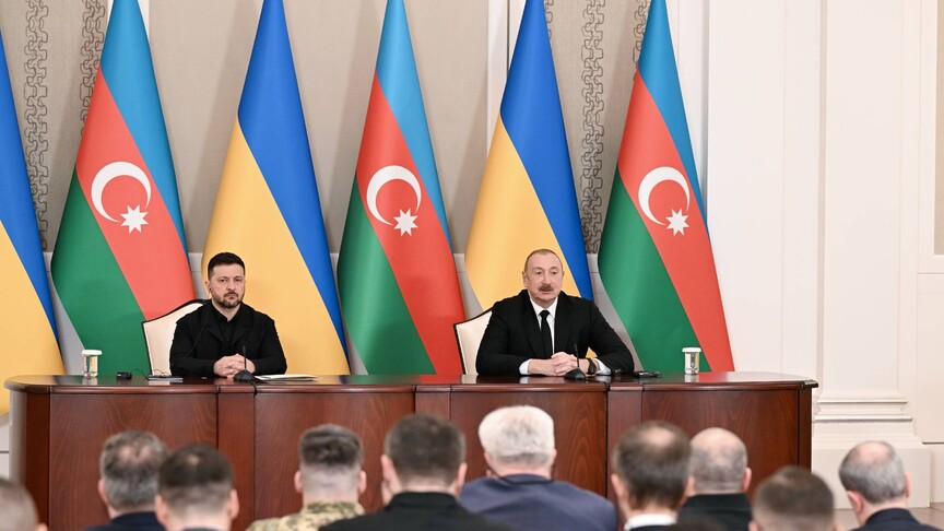 Zelenskiy, Rusya-Ukrayna Barış Görüşmeleri İçin Azerbaycan'ı Önerdi