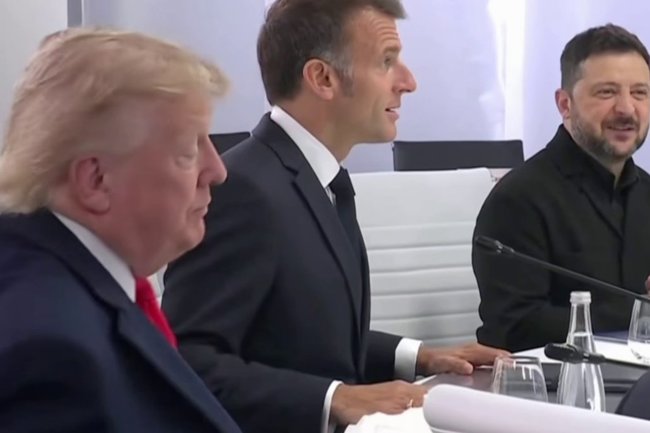 Zelensky İle Görüşen Trump'tan Sert Çıkış: "Rusya Masaya Oturmalı, Bu Savaş Saçmalık"