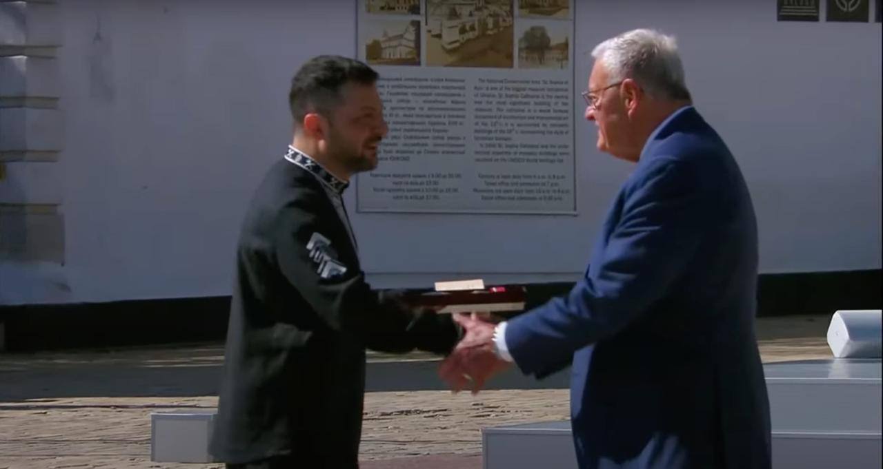 Zelensky, Kellogg'a Yüksek Devlet Nişanı Verdi