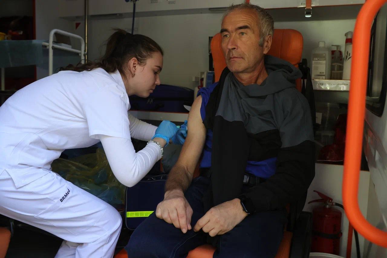 Moskova'da Grip Aşısı Dönemi: Ücretsiz Aşı Noktaları Açıldı