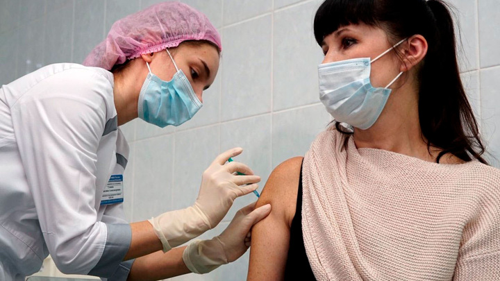 Rusya’da Covid-19 aşısı olanların sayısı 4 milyona ulaştı