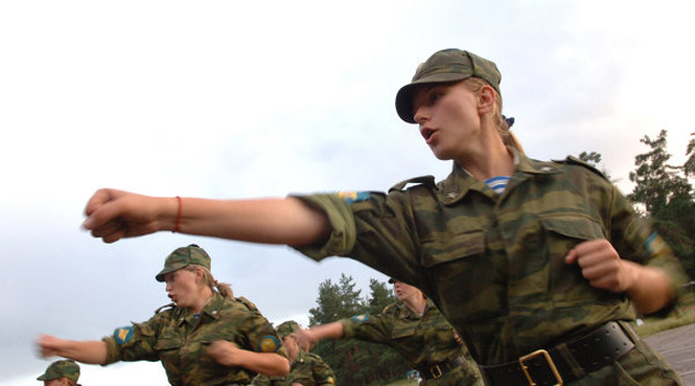 "Rusya ordusunda bayan askerler daha organize ve motive"