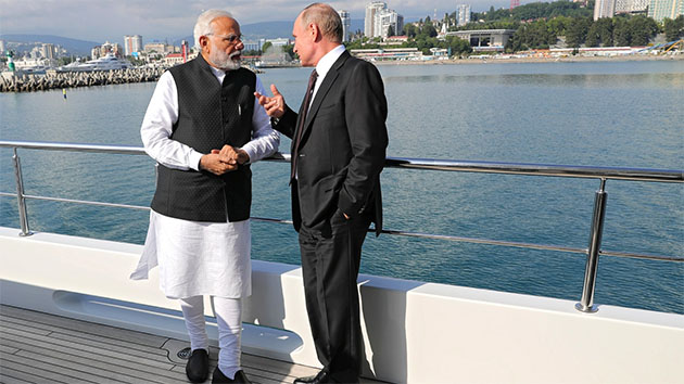 "Hindistan, ABD’ye rağmen Rusya ile S-400 anlaşmasını onayladı"