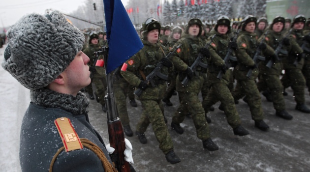 Rus ordusu 500 bin profesyonel asker istihdam edecek