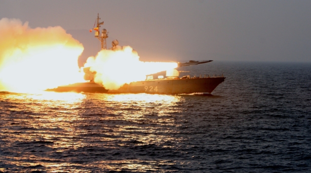 Karadeniz ısınıyor; NATO gemileri artıyor, Rus uçakları güvenlik uçuşunda