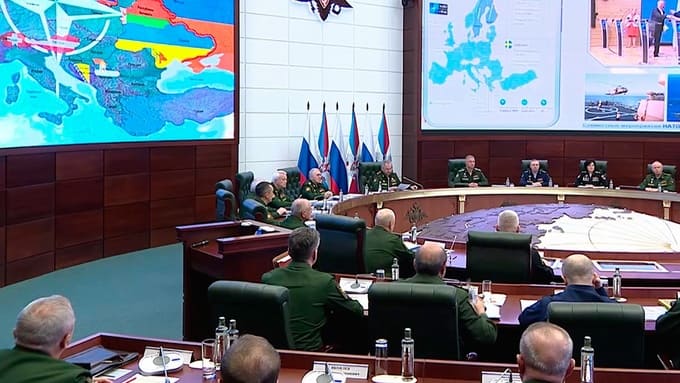 Rusya: NATO, sınırımıza 650 uçak, 360 bin asker konuşlandırdı