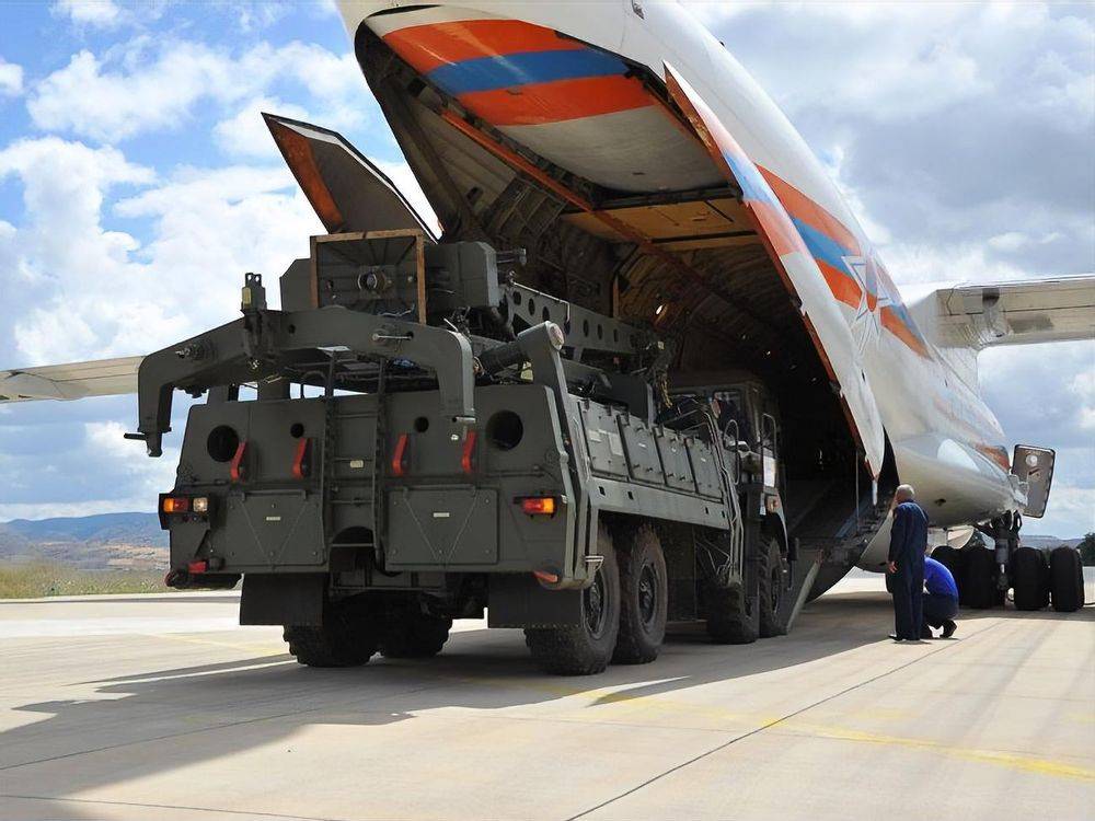 Rusya: Türkiye ile yeni S-400lerin teslimat tarihlerini görüşüyoruz