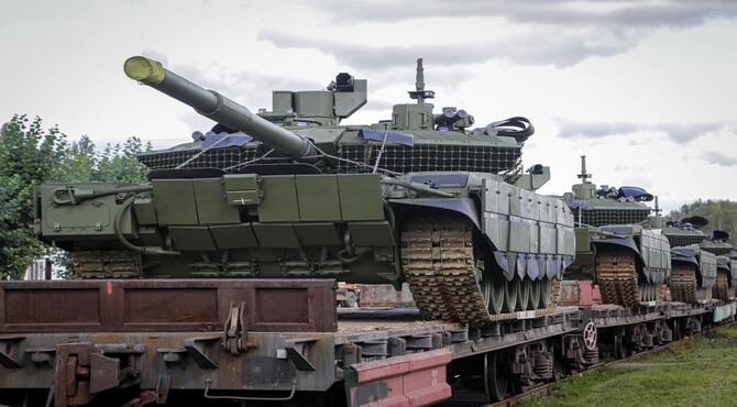 Uralvagonzavod, Rus Ordusuna Yeni Parti T-90M Tanklarını Teslim Etti