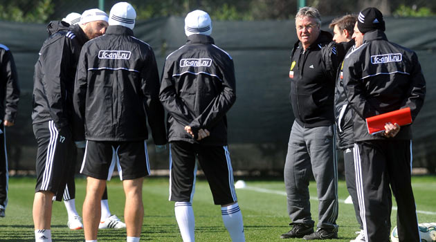 Hiddink yeni takımının çalışmalarına katıldı