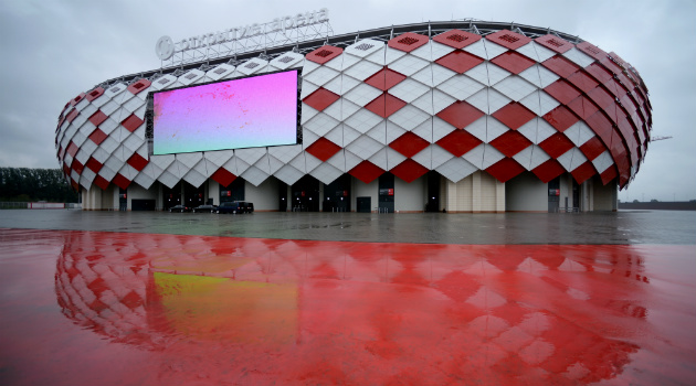Putin, 2018 Dünya Kupası maçlarının oynanacağı stadı gezdi