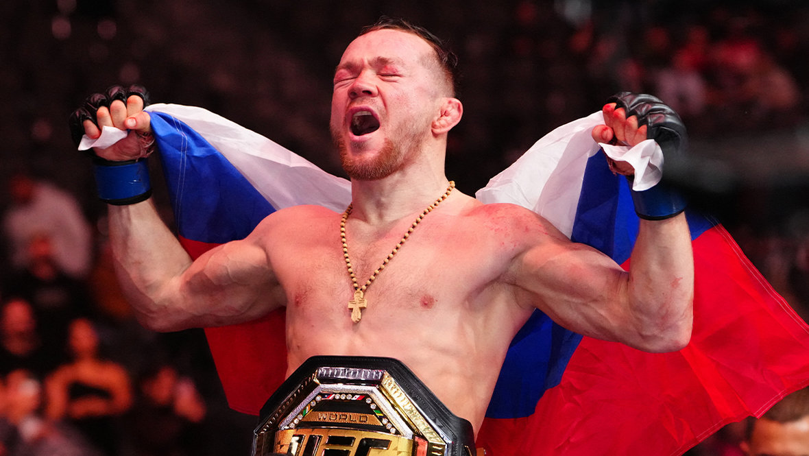 Rus Dövüşçü Hafif Siklet Boks Dünya Şampiyonu Oldu