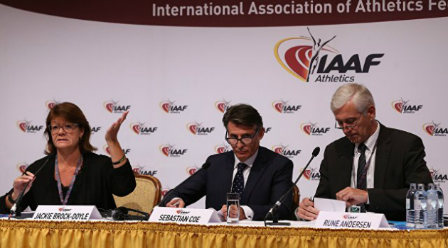 IAAF, atletlerden sonra tüm Rus temsilcileri de cezalandırdı