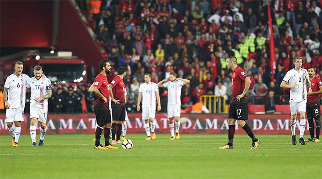 Türkiye, Rusya'da gerçekleştirilecek Dünya Kupası'na katılma şansını kaybetti