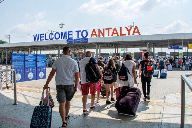 9 ayda 3,5 milyon Rus turist Türkiye’ye geldi