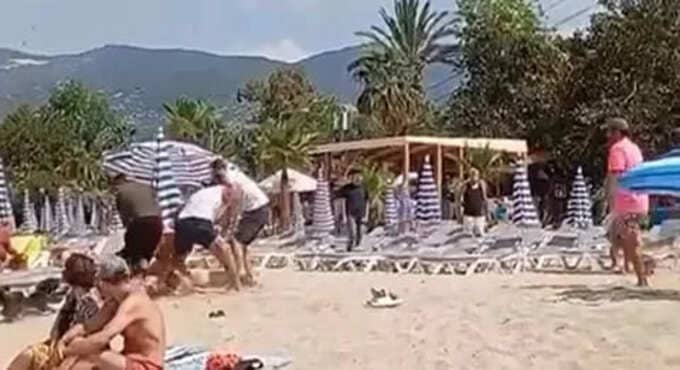 Alanya'da Şezlong Fiyatını Pahalı Bulan Rus Turisti Döven Tesis Mühürlendi