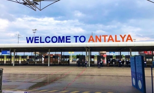 Antalya, milyonlarca Rus turisti kaybedecek