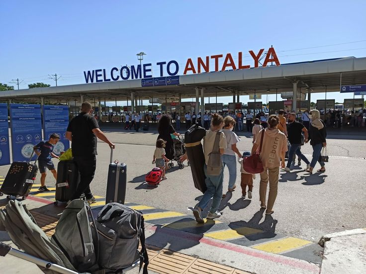 Rus Turist Azalınca Türkiye'de Otel Fiyatları Çakıldı!