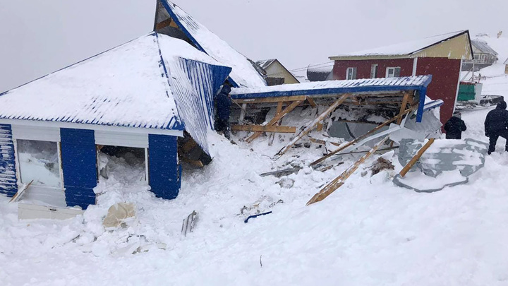 Rusya’da kayak merkezine çığ düştü, bir kişi öldü, 12 kişi kayıp. İşte o anlar! - Video