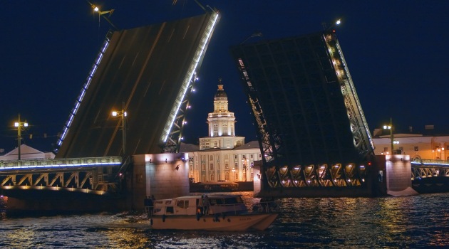 St. Petersburg’da Beyaz Geceler başladı; otel fiyatları 3 kat arttı
